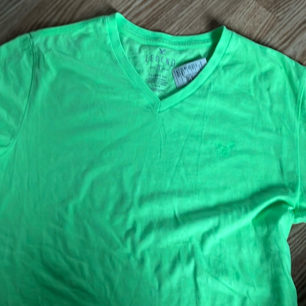 Men’s neon green v neck t shirt size large